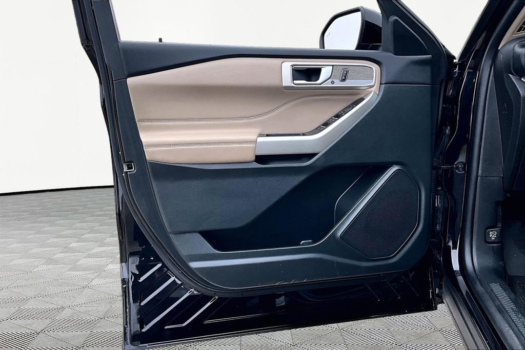 Certified 2023 Ford Explorer XLT w/ Equipment Group 202A image 23