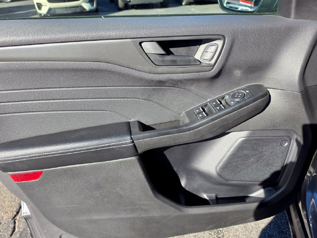 Certified 2025 Ford Escape Active AWD/4WD image 19