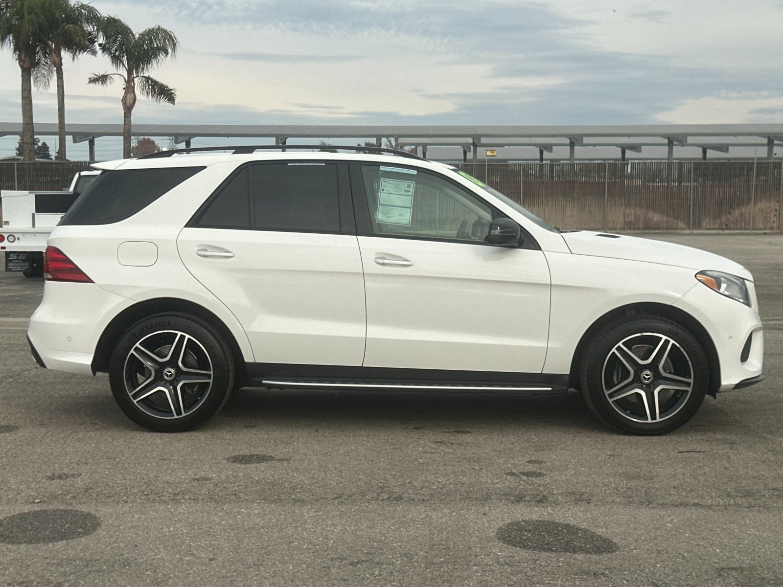 Used 2019 Mercedes-Benz GLE 400 4MATIC image 6