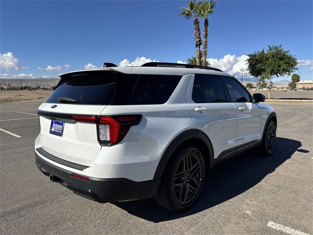 Certified 2025 Ford Explorer ST-Line w/ Premium Package image 3
