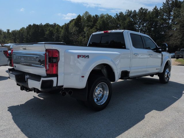 Certified 2025 Ford F450 Platinum w/ Platinum Plus Package AWD/4WD image 4