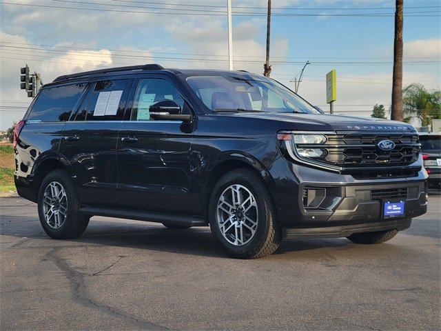 Certified 2025 Ford Expedition Active image 6