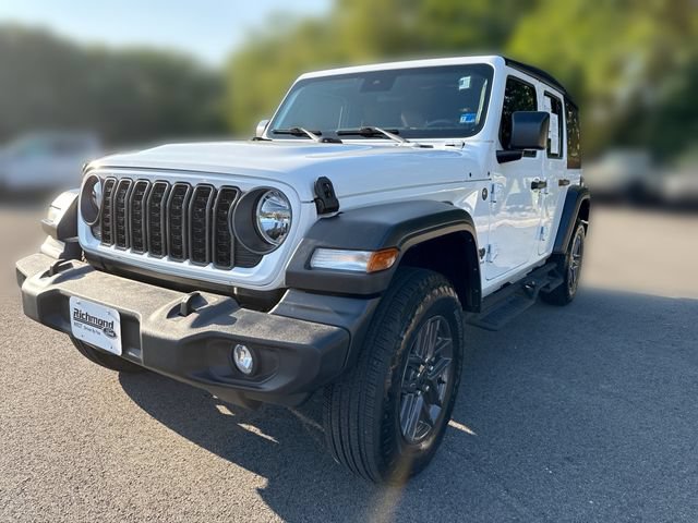 Used 2024 Jeep Wrangler Unlimited Sport AWD/4WD image 4