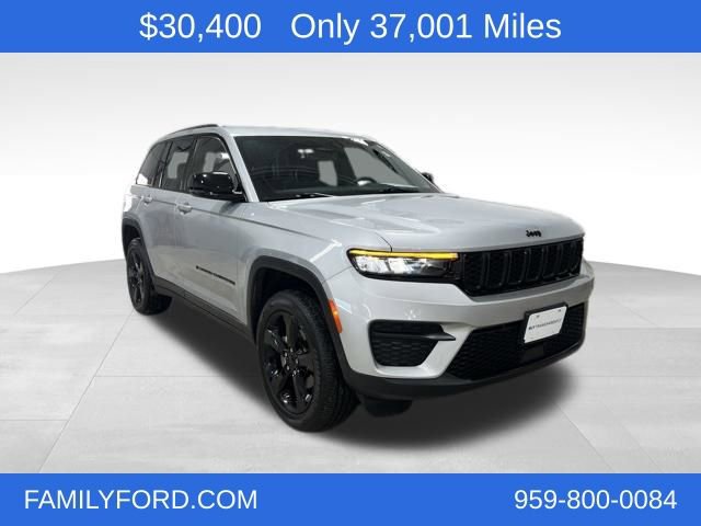 Used 2023 Jeep Grand Cherokee Altitude