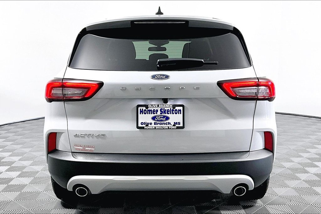 Certified 2026 Ford Escape Active FWD image 4
