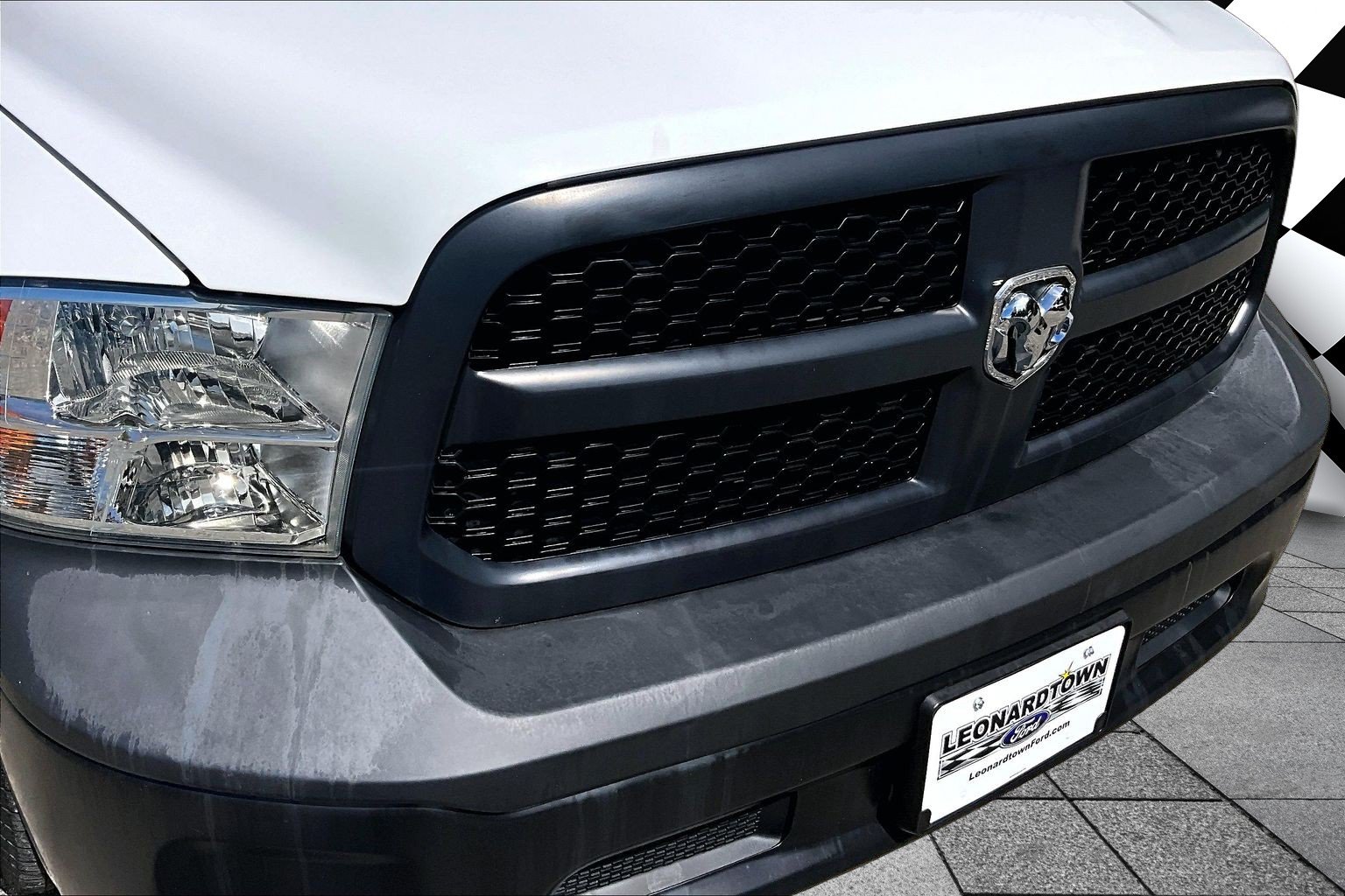 Used 2018 RAM 1500 Express RWD image 30