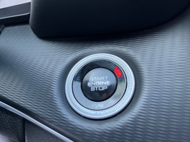 Used 2024 Jeep Grand Cherokee Altitude AWD/4WD image 31