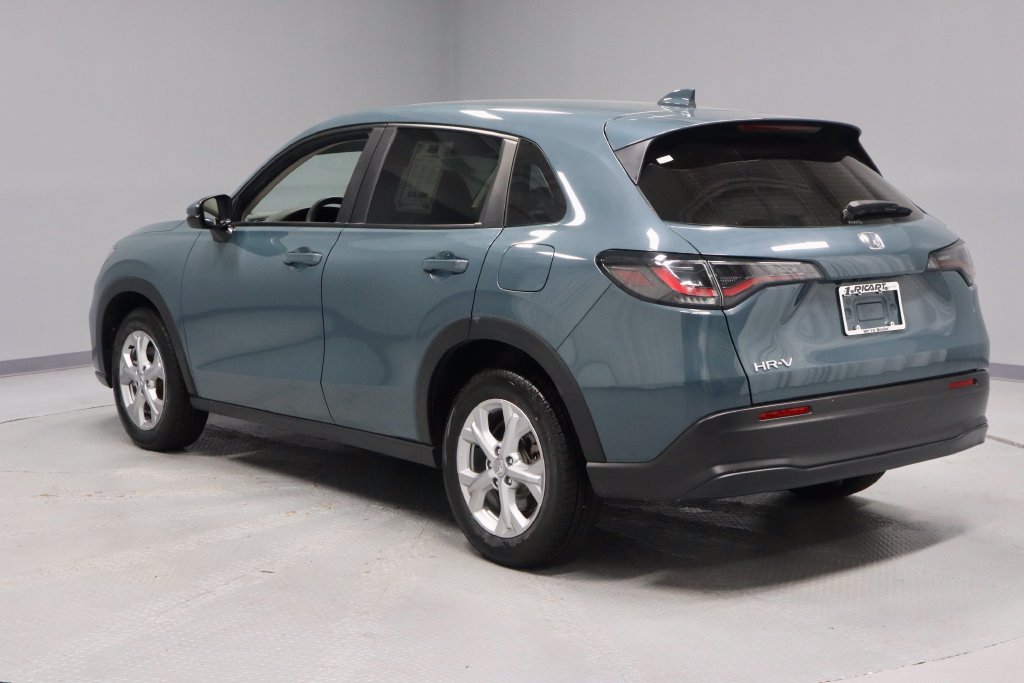 Used 2024 Honda HR-V LX image 9
