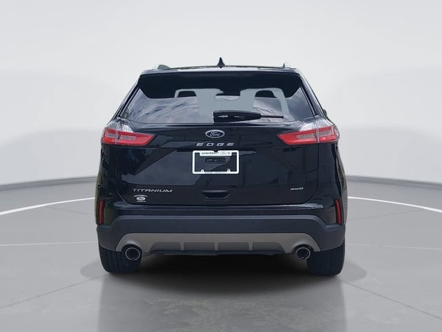 Certified 2023 Ford Edge Titanium AWD/4WD image 4