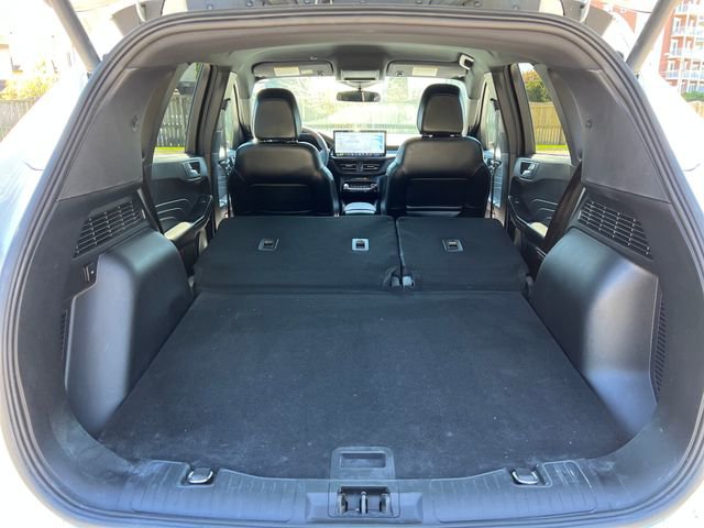 Certified 2023 Ford Escape ST-Line w/ Tech Pack #1 AWD/4WD image 30