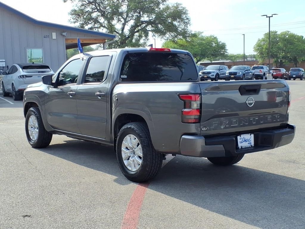 Used 2023 Nissan Frontier SV RWD image 10