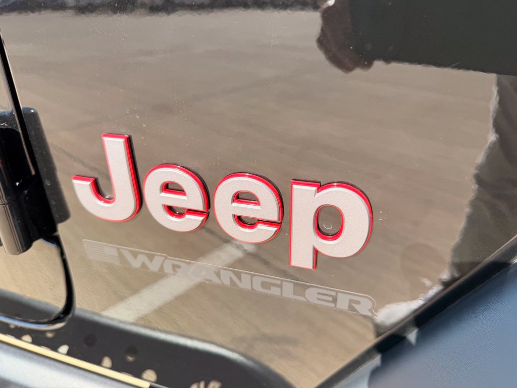 Used 2026 Jeep Wrangler Rubicon w/ Steel Bumper Group AWD/4WD image 16