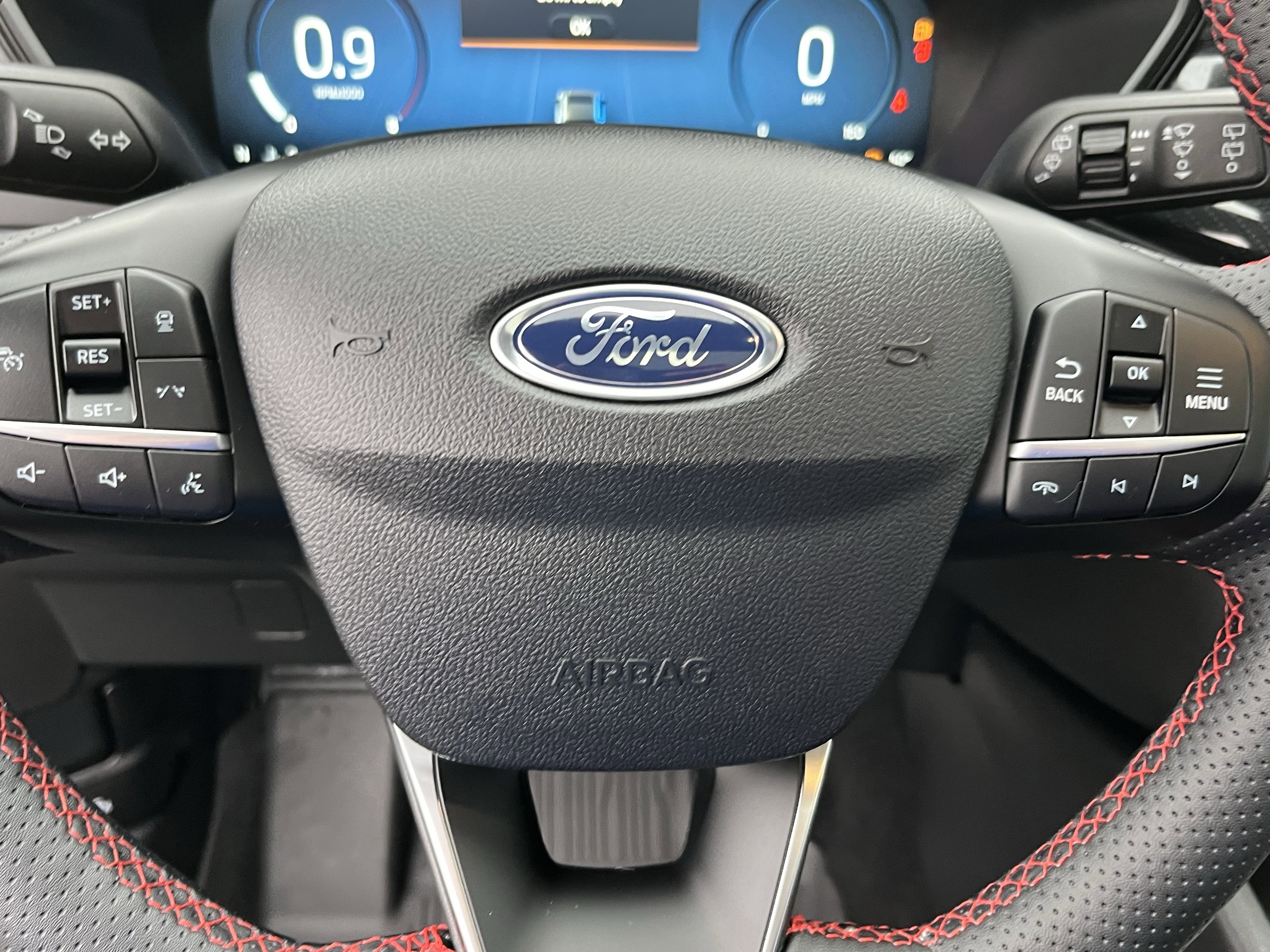 Certified 2023 Ford Escape ST-Line Select w/ Tech Pack #2 image 17