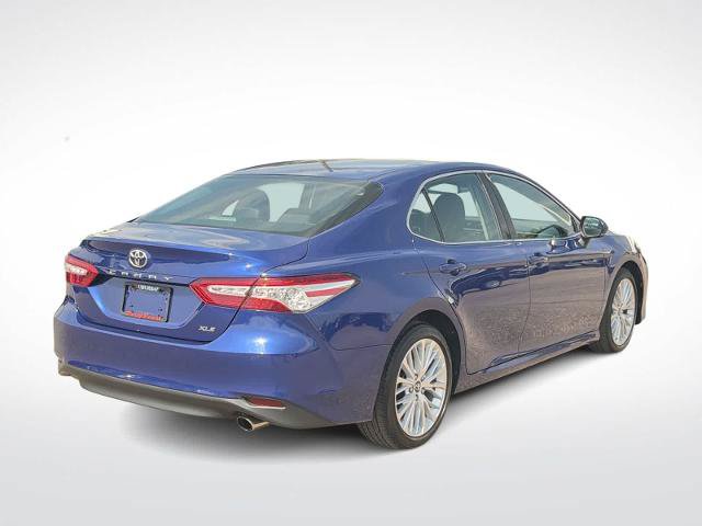 Used 2018 Toyota Camry XLE FWD image 8