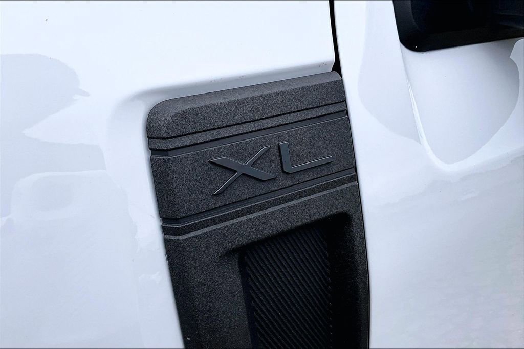 Certified 2022 Ford Maverick XL FWD image 8