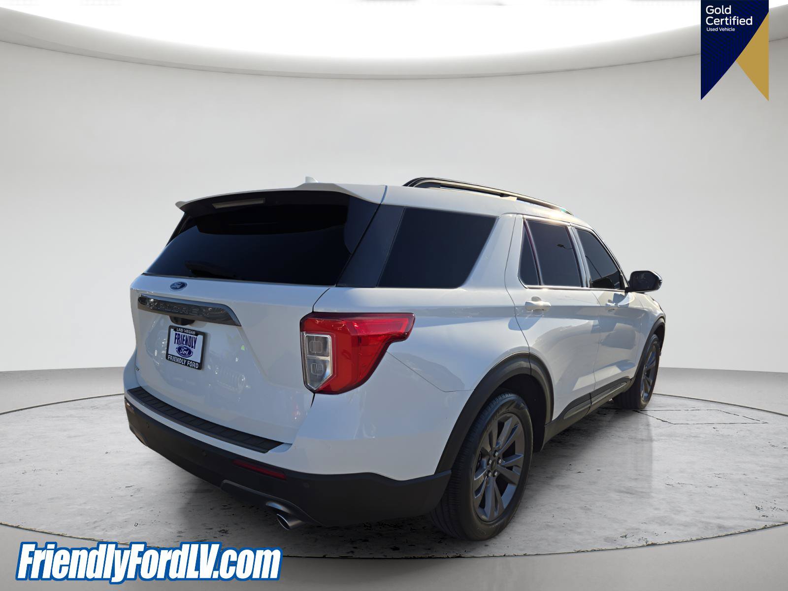 Certified 2023 Ford Explorer XLT w/ Equipment Group 202A RWD image 4