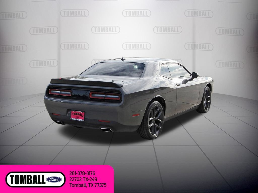 Used 2023 Dodge Challenger SXT w/ Plus Package RWD image 7