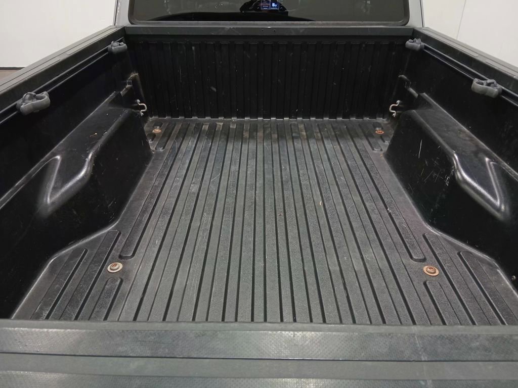Used 2020 Toyota Tacoma SR image 10