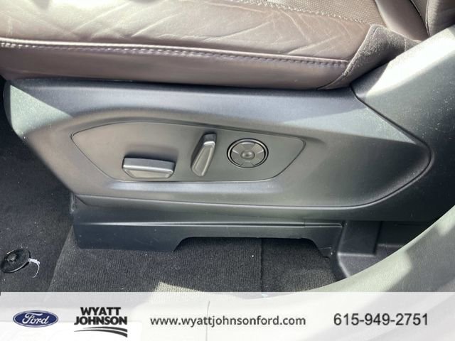 Certified 2025 Ford Explorer Platinum w/ LUX Leather Package image 30