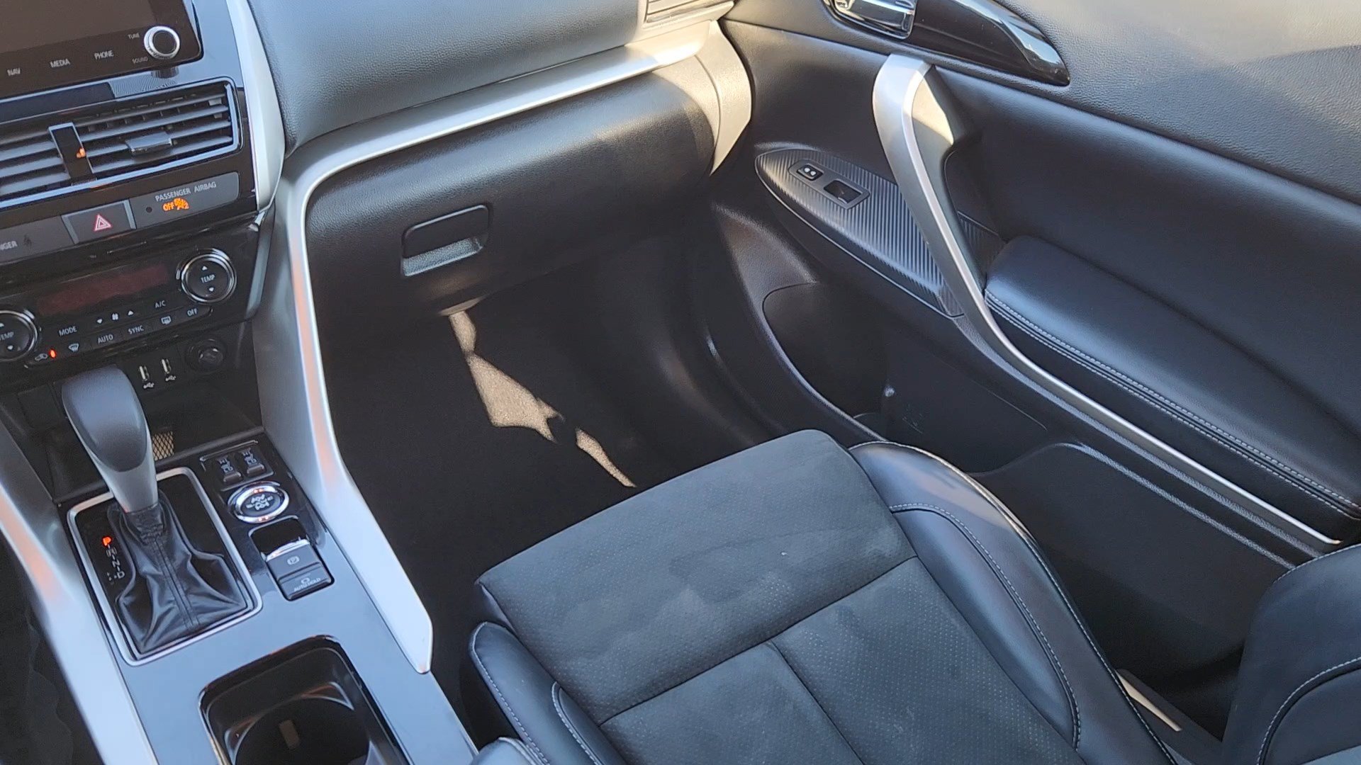 Used 2025 Mitsubishi Eclipse Cross SE AWD/4WD image 34