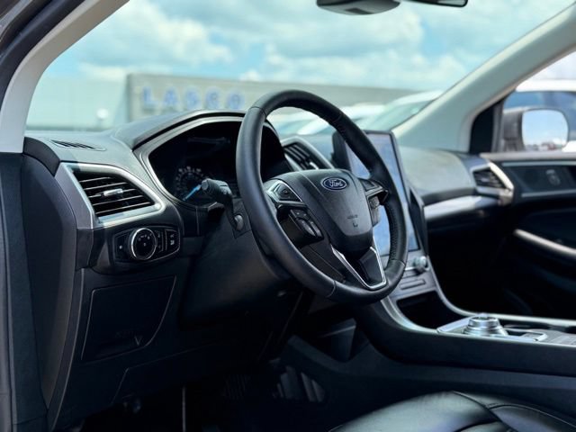 Certified 2024 Ford Edge SEL w/ Convenience Package AWD/4WD image 9