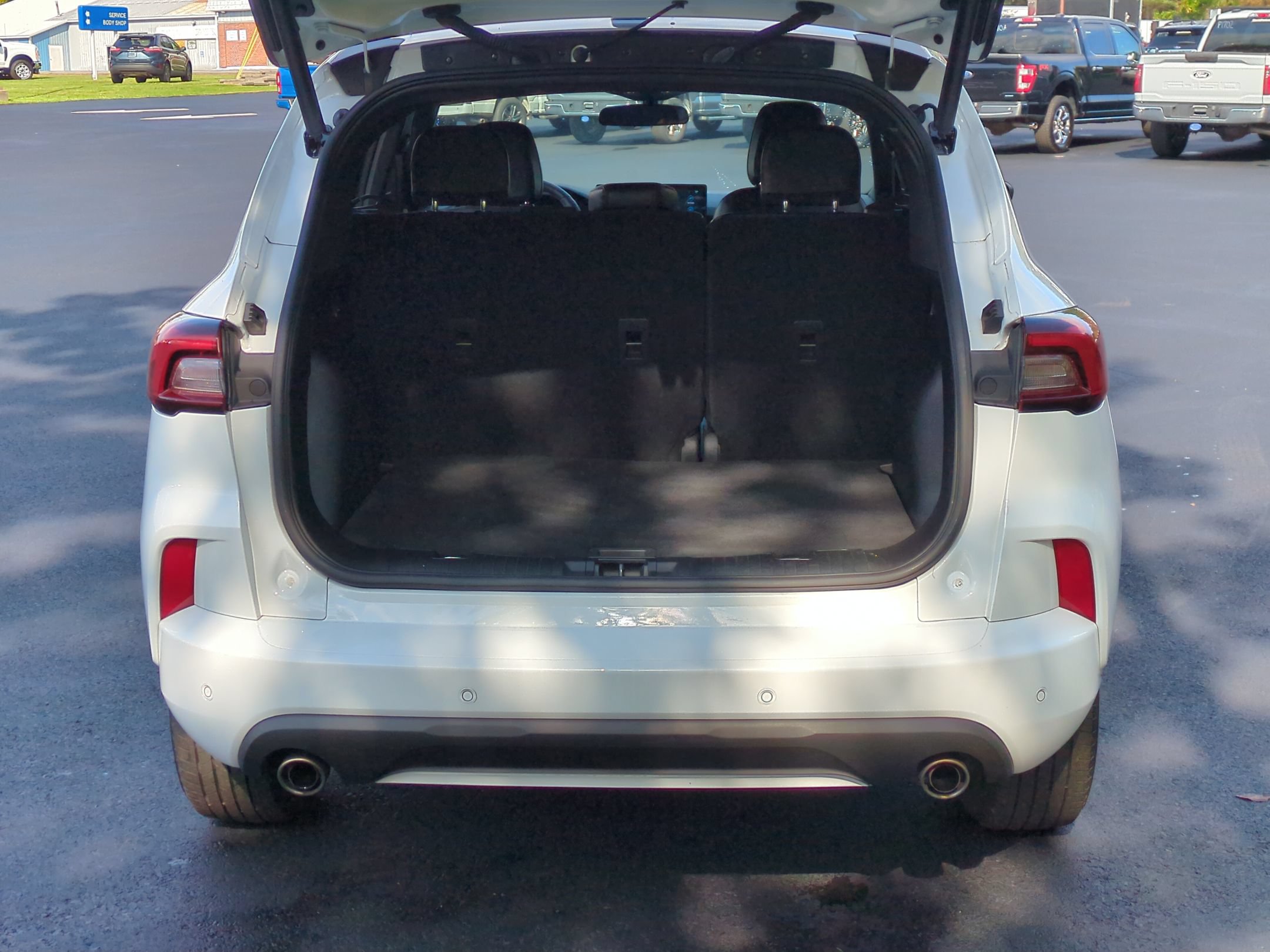 Certified 2023 Ford Escape ST-Line w/ Tech Pack #1 AWD/4WD image 23