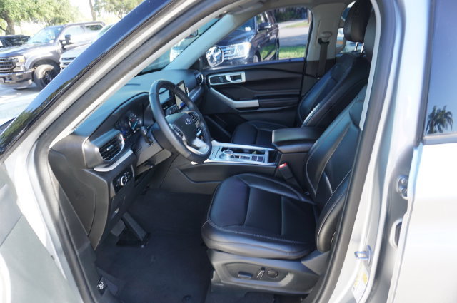 Certified 2023 Ford Explorer XLT w/ Equipment Group 202A RWD image 13