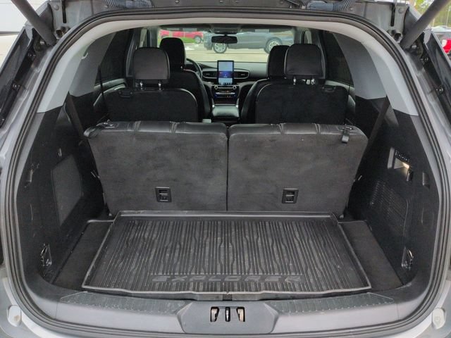 Certified 2022 Ford Explorer Limited w/ Limited Technology Package RWD image 13