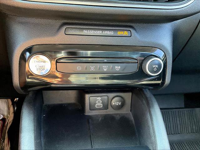 Certified 2024 Ford Escape SE FWD image 17