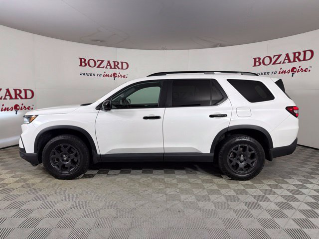 Used 2025 Honda Pilot TrailSport image 7