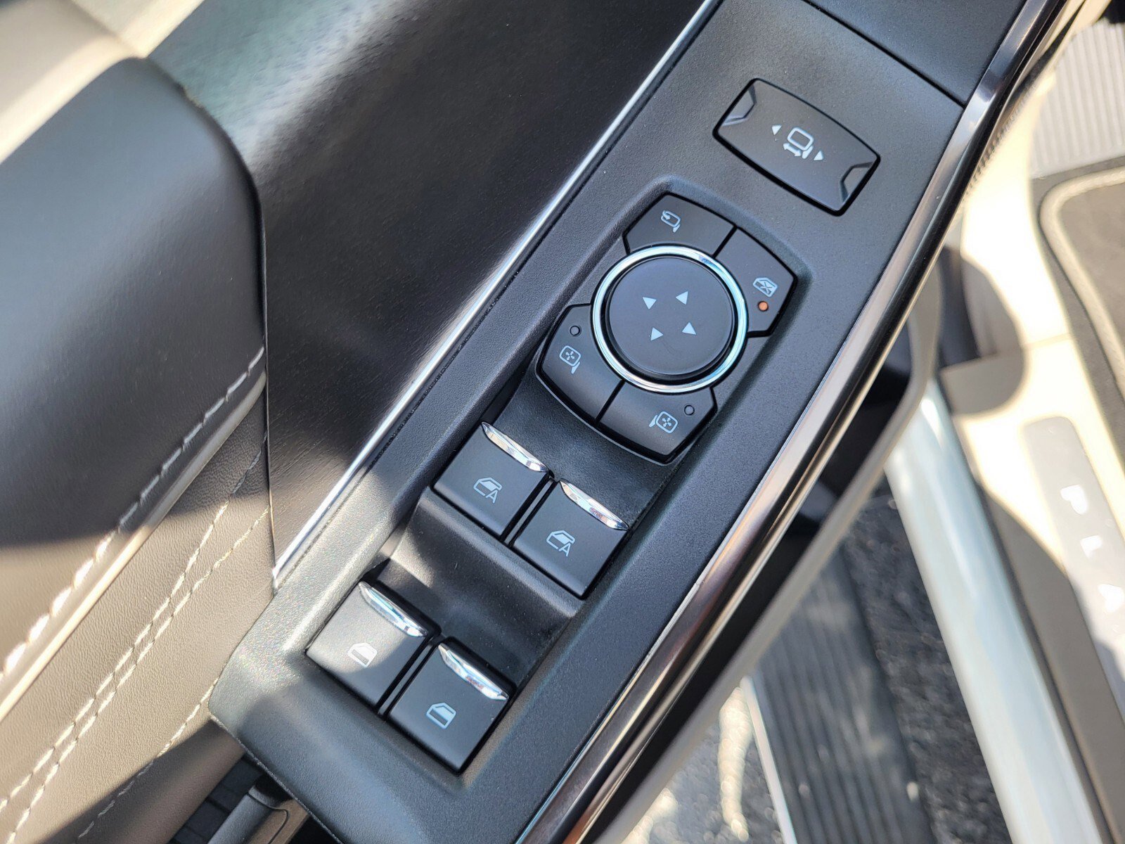 Certified 2026 Ford F350 Platinum w/ Platinum Plus Package image 20