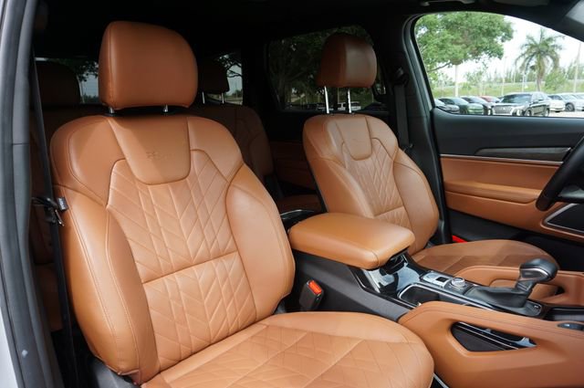 Used 2025 Kia Telluride EX X-Line AWD/4WD image 2