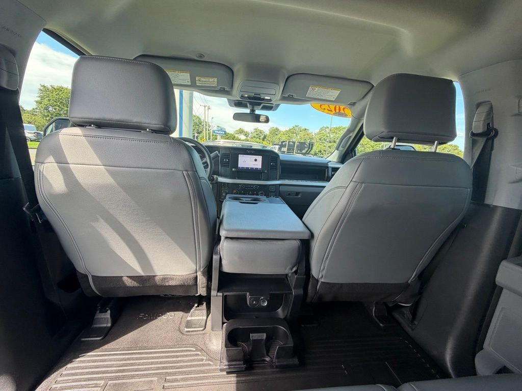 Certified 2025 Ford F250 XL w/ XL Off-Road Package AWD/4WD image 14