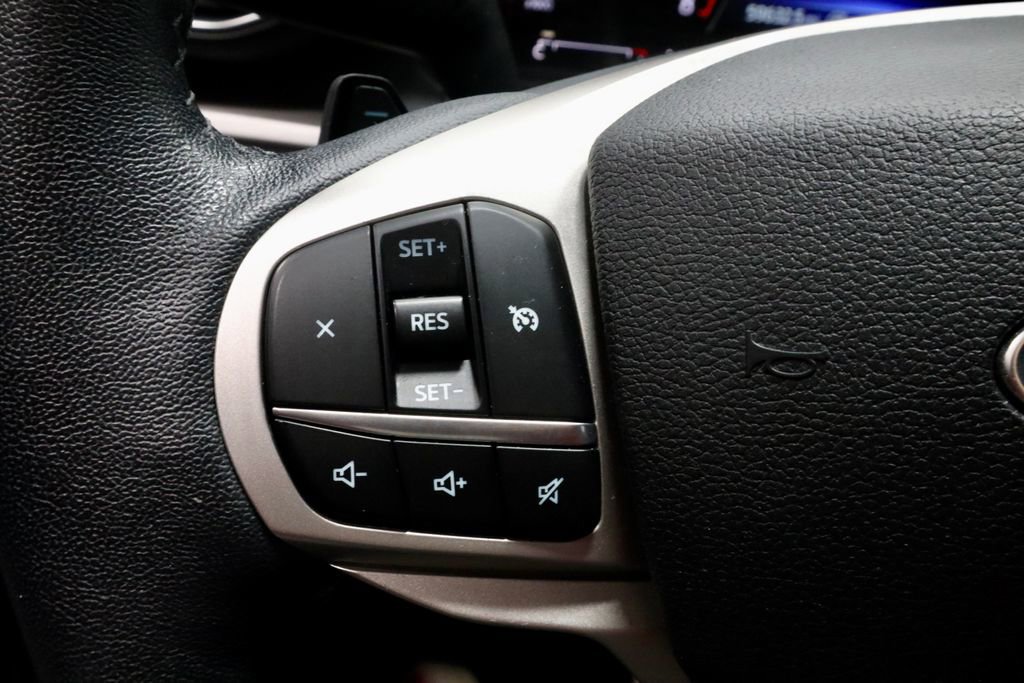 Certified 2021 Ford Explorer XLT w/ Equipment Group 202A image 29