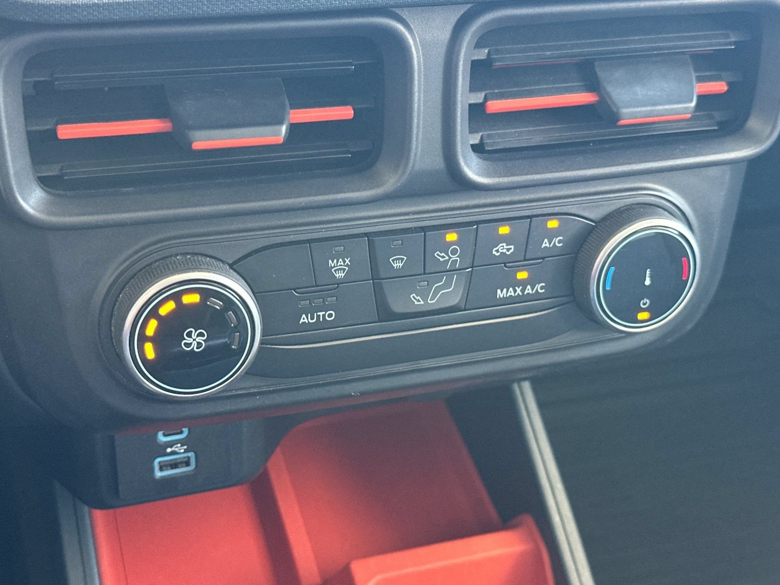 Certified 2022 Ford Maverick XLT FWD image 18