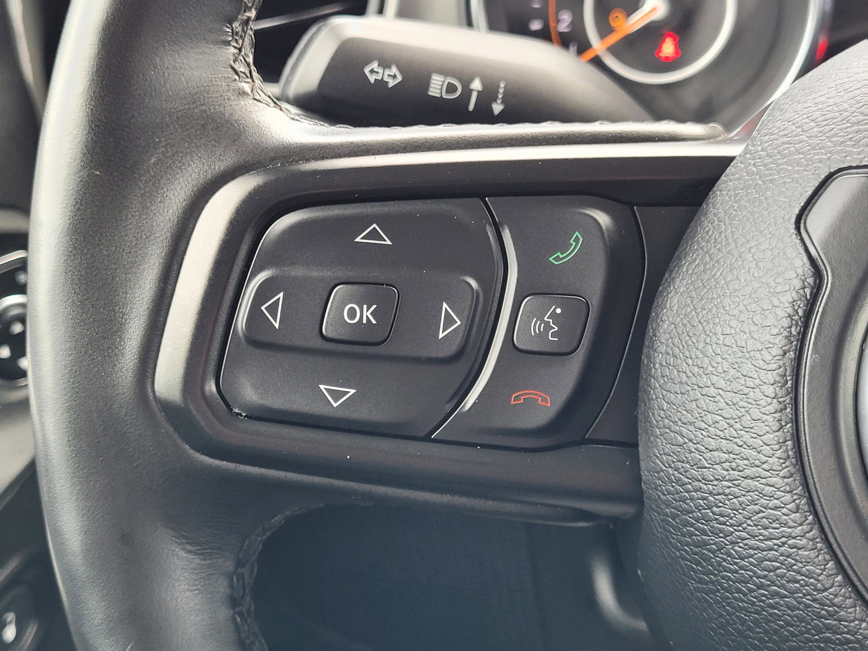 Used 2023 Jeep Gladiator Sport AWD/4WD image 14