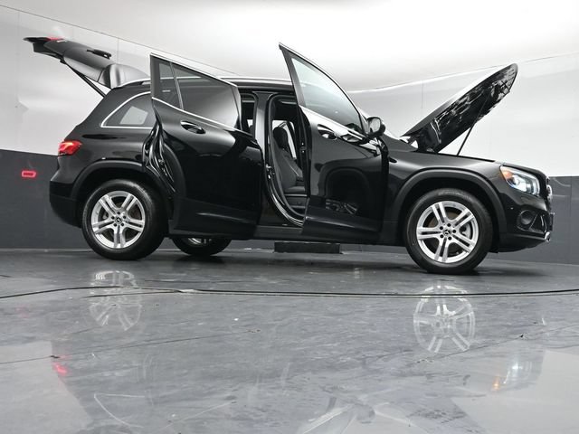 Used 2022 Mercedes-Benz GLB 250 4MATIC image 55
