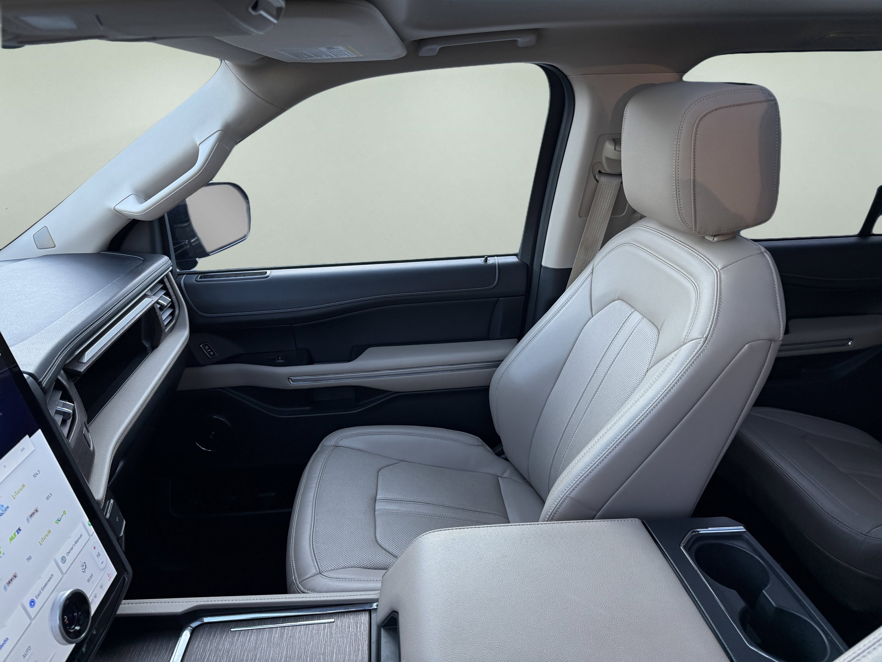 Certified 2023 Ford Expedition Max Limited image 19