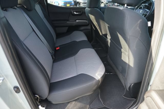 Used 2023 Toyota Tacoma TRD Sport w/ Technology Package RWD image 15