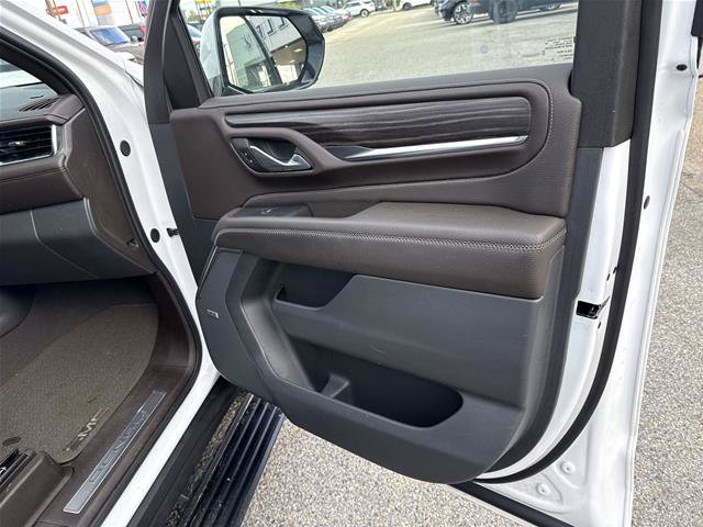 Used 2023 GMC Yukon Denali RWD image 23
