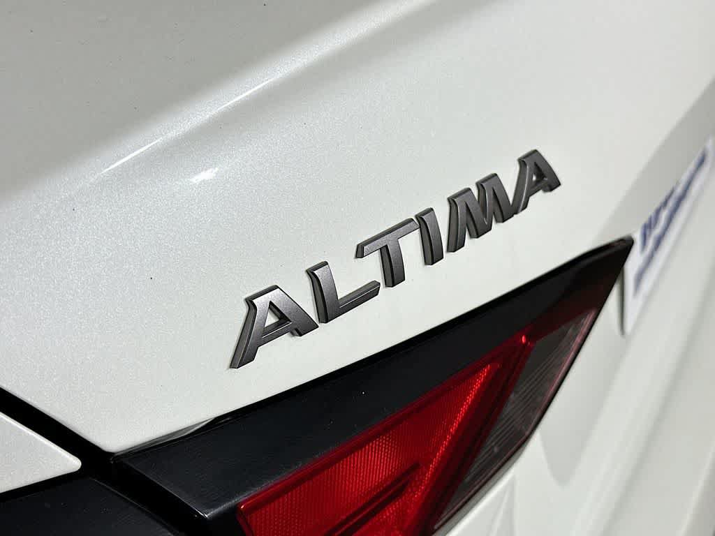 Used 2024 Nissan Altima 2.5 SR FWD image 7