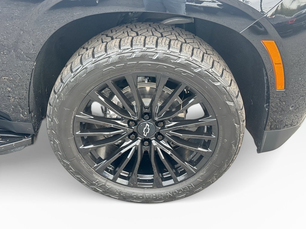 Used 2025 Chevrolet Tahoe High Country w/ Sun And Tow Package AWD/4WD image 12