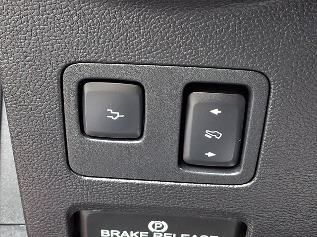 Certified 2019 Ford F250 Lariat w/ Lariat Ultimate Package AWD/4WD image 32