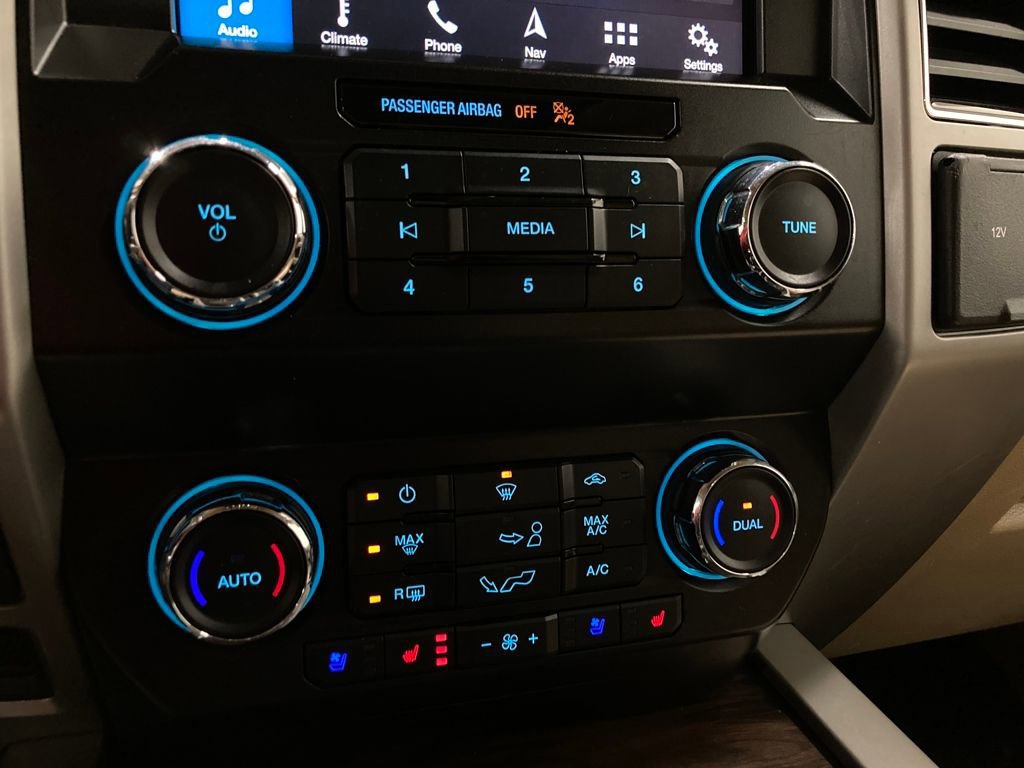 Certified 2019 Ford F150 Lariat w/ Equipment Group 501A Mid image 30