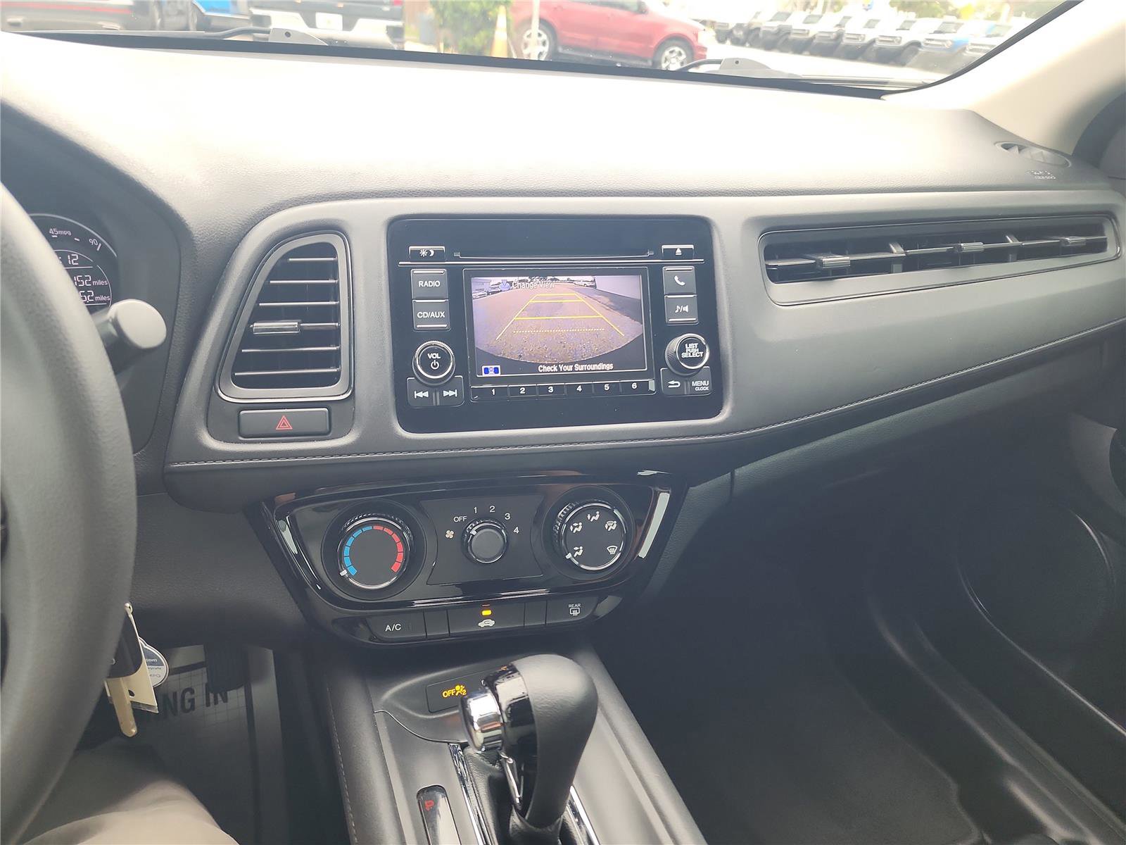 Used 2017 Honda HR-V LX image 36