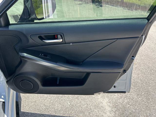 Used 2022 Lexus IS 350 F Sport RWD image 40