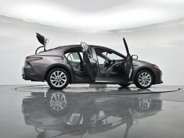 Used 2024 Toyota Camry LE FWD image 52