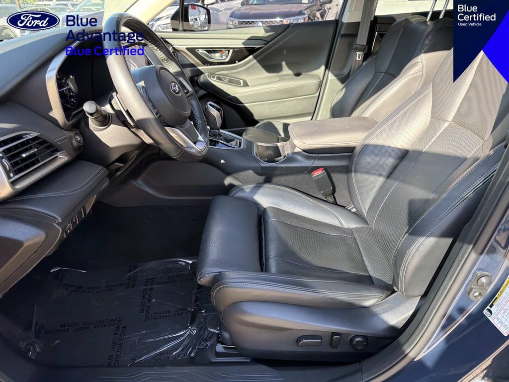 Used 2023 Subaru Outback Touring AWD/4WD image 17