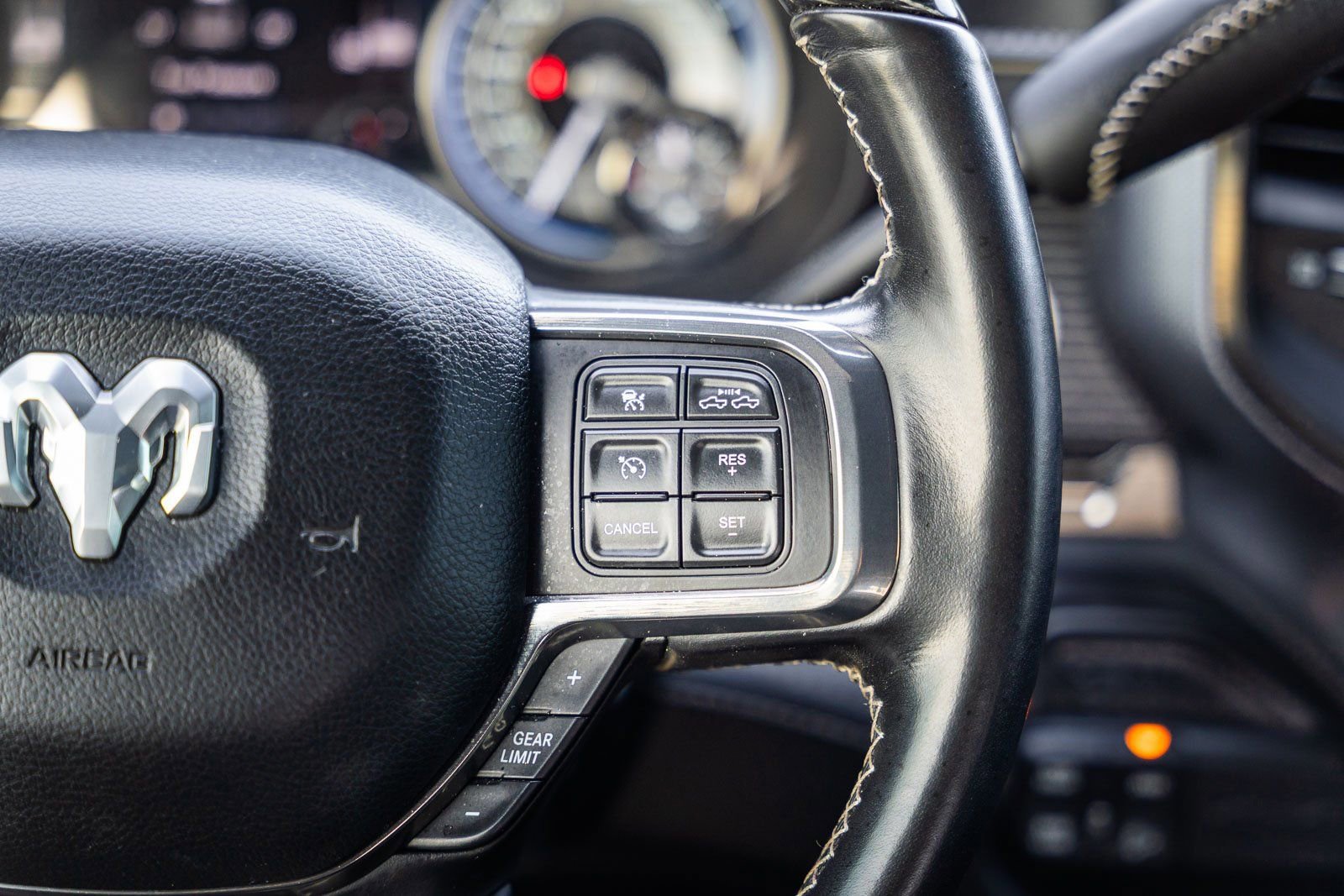 Used 2020 RAM 2500 Limited image 27