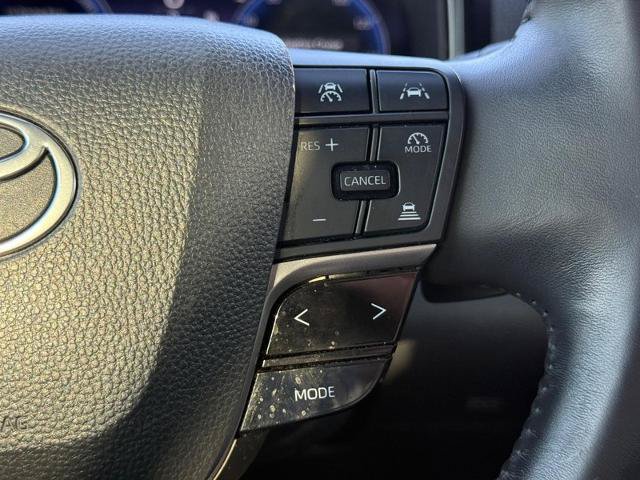 Used 2025 Toyota Camry XSE FWD image 16